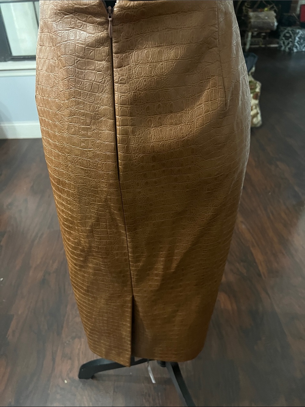 Anne Klein Brown Croc-Embossed Pencil Skirt - Picture 10 of 15